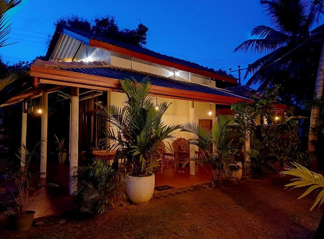 Turtle Island Cabana Tangalle Exterior photo